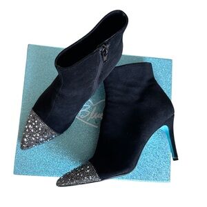 Betsey Johnson SB-ADA Black Suede Rhinestone Cap Toe Ankle Boots Size 8.5
